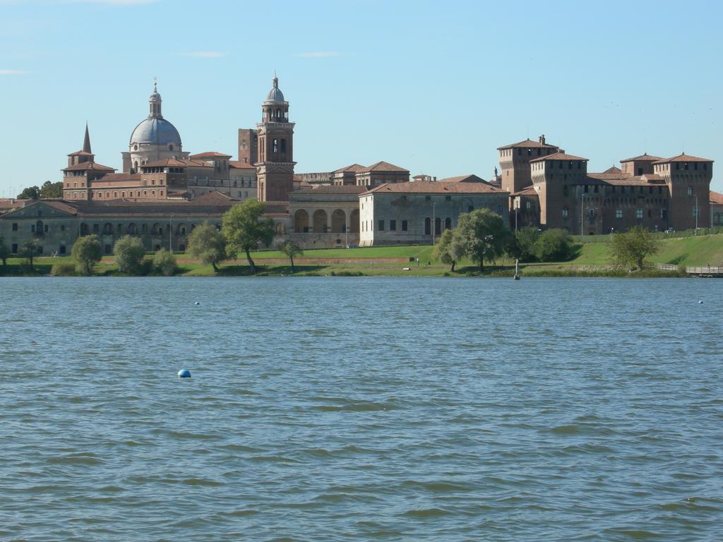 Hotel Leon D'Oro Mantova Exterior foto